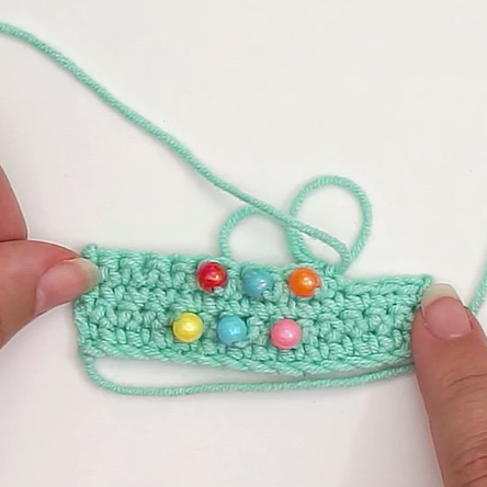 Beaded armband crocheted
