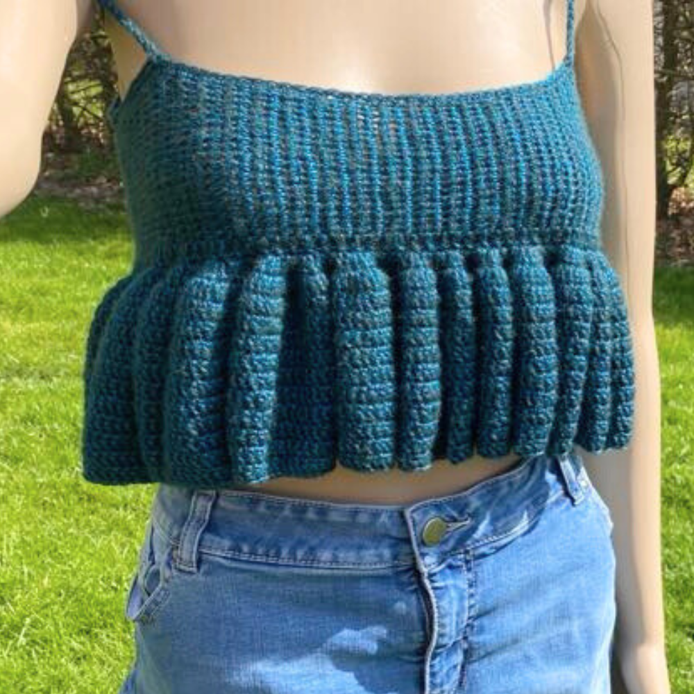 Crochet Top with Ruffles in a Metallic yarn from Hobbii