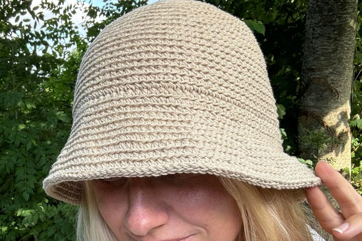Retro Buckethat Crocheted
