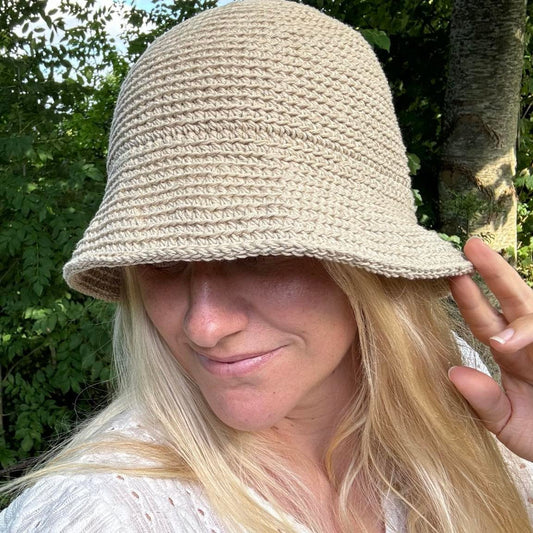 Retro Buckethat Crocheted