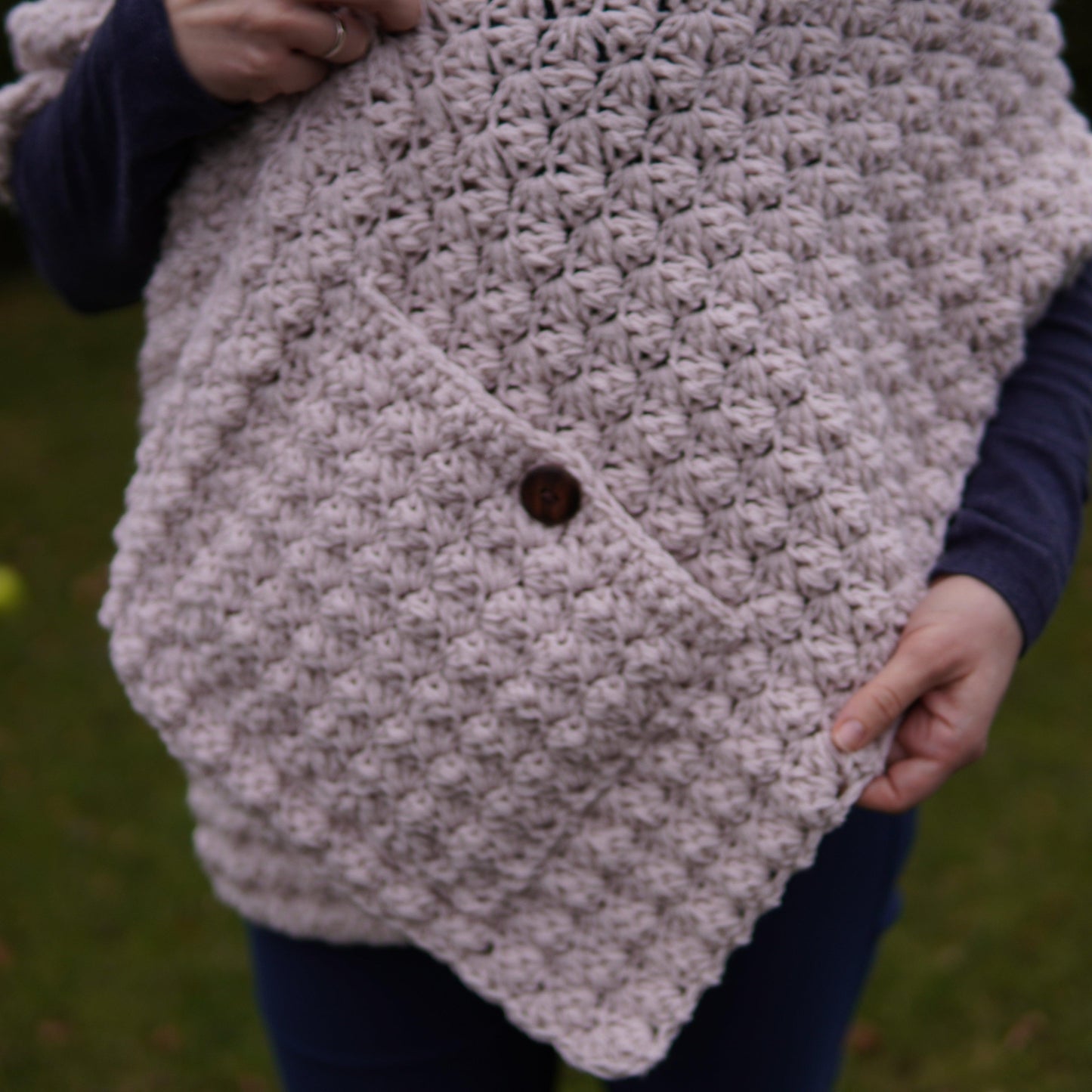 pockets on crocheted shawl